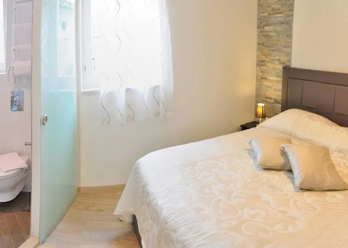 Cosy In The Center *